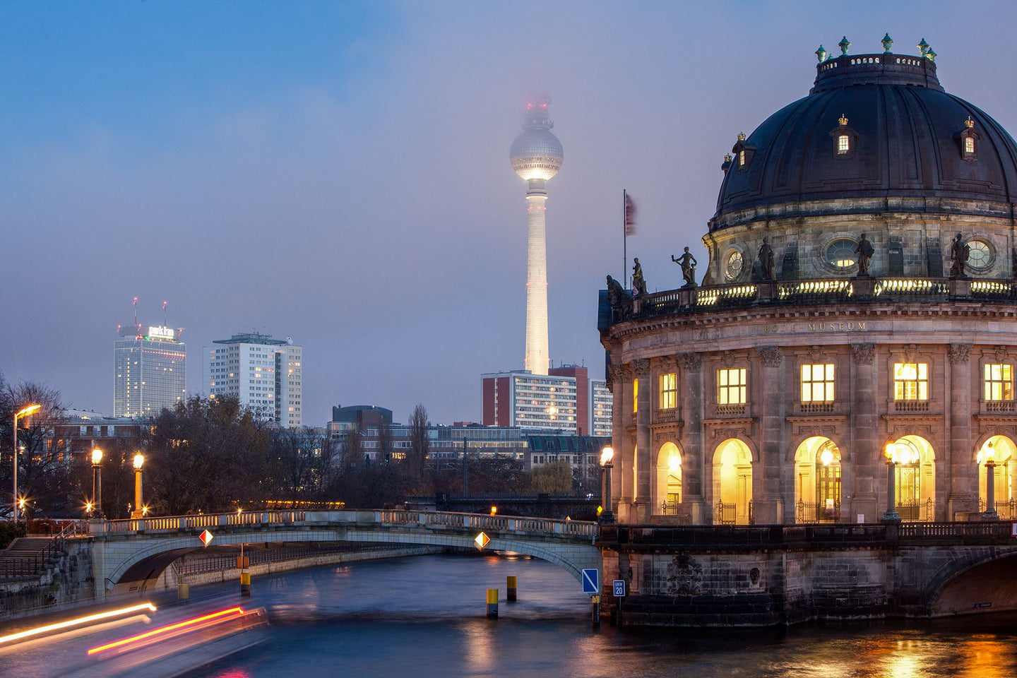 Museumsinsel XXXIX | Bodemuseum mit Fernsehturm